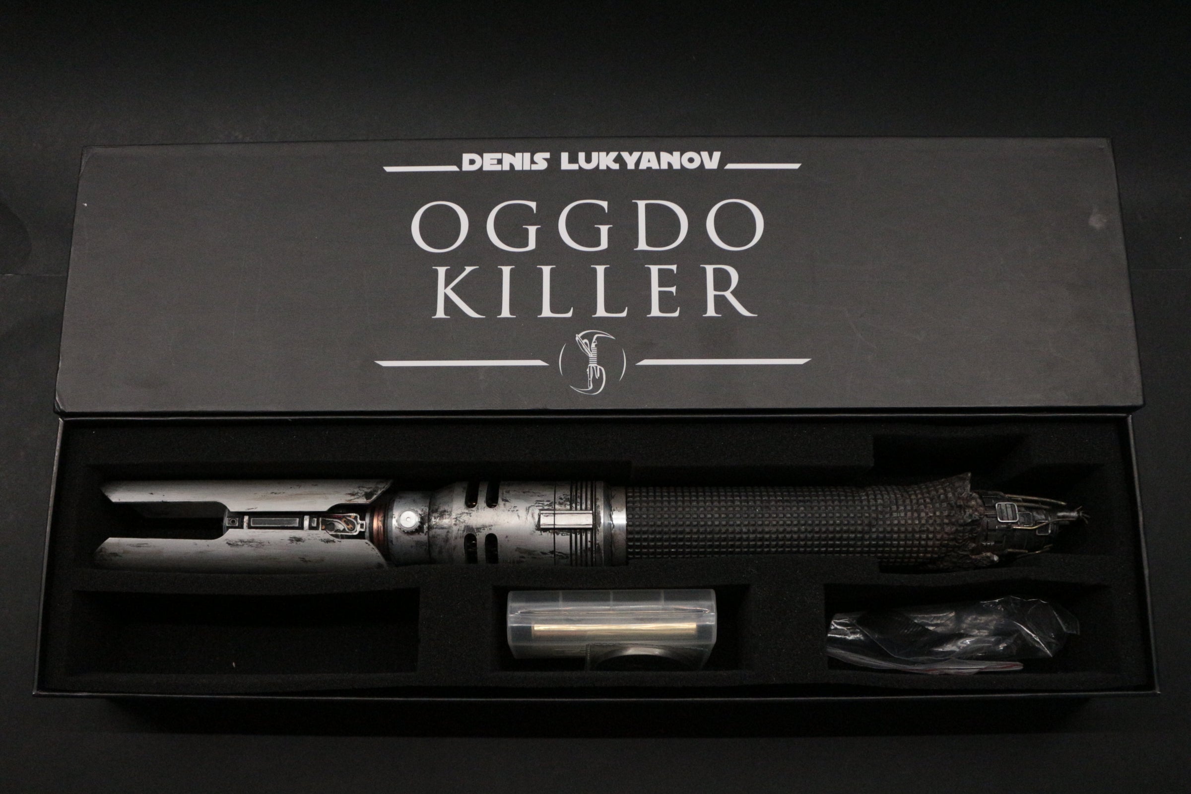 Weathered Cal Kestis Neopixel Lightsaber | Denis Lukyanov